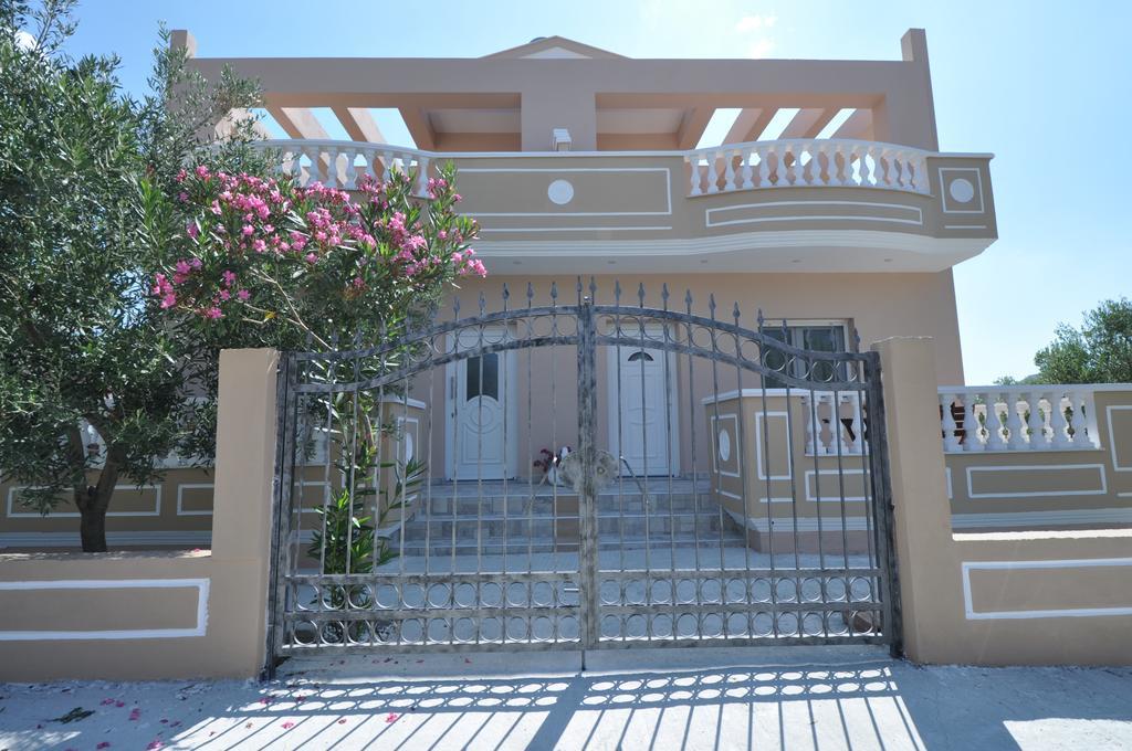 Villa Kaiti يميناريا المظهر الخارجي الصورة